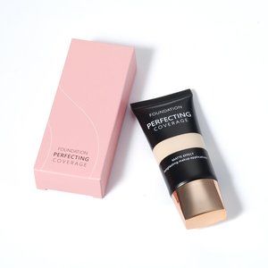 waterproof full coverage foundation , women fondat